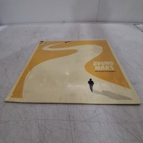 BRUNO MARS "DOO-WOPS & HOOLIGANS" VINYL RECORD (1LP) image 5