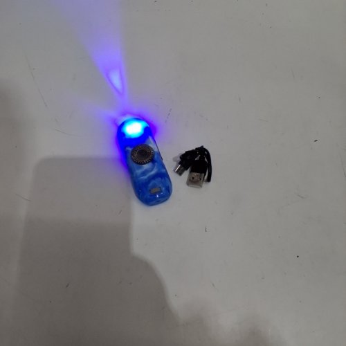 CAT PET LASER POINTER TOY WITH FLASHLIGHT AND SPINNER - BLUE/MULTIPLE PATTERNS (MODEL: TBEEK9129) image 2