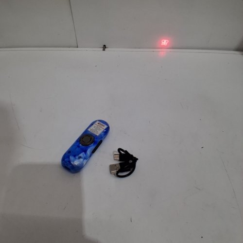 CAT PET LASER POINTER TOY WITH FLASHLIGHT AND SPINNER - BLUE/MULTIPLE PATTERNS (MODEL: TBEEK9129) image 3