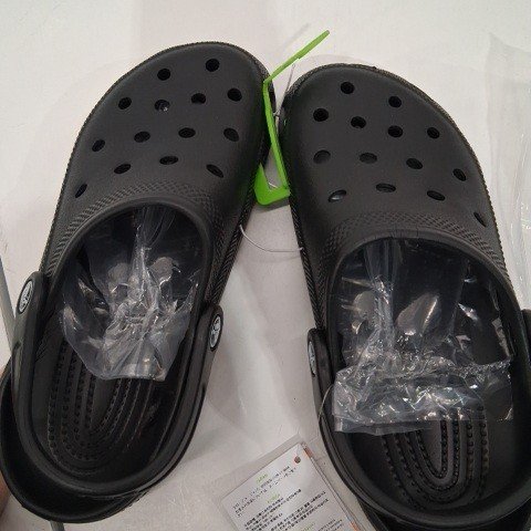 UNISEX ADULT CROCS CLASSIC MULE CLOG - MEN'S: 6 WOMEN'S: 8 - BLACK (STYLE: 10001-410) image 3