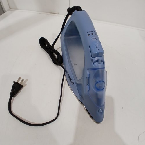 BLACK+DECKER EASY TO USE STEAM IRON - BLUE (MODEL:IR2024-0ADC) image 3
