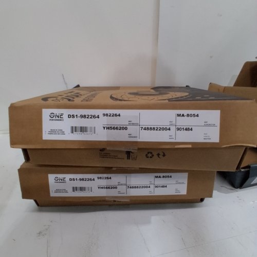 ONE PERFORMANCE/CMX SLOTTED BRAKE ROTORS AND BRAKE PAD KIT - FITS SELECT MODELS (MODEL: CMX01623/DS1-982264) image 3