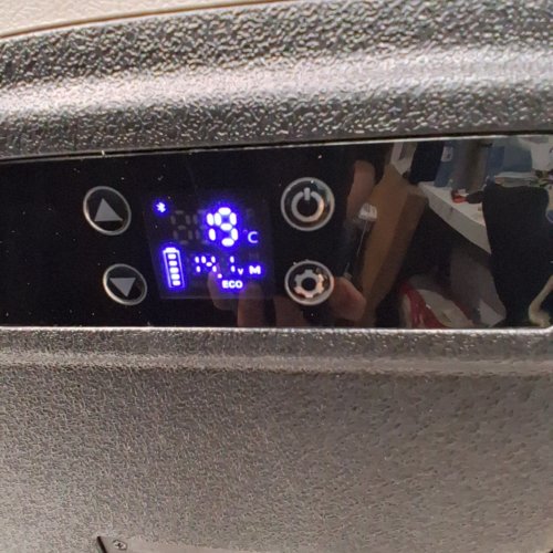 EUHOMY PORTABLE APP CONTROL DUAL-ZONE ADJUSTABLE COOLING REFRIGERATOR FREEZER / COOLER WITH HIGH-EFFICIENCY FROST-FREE COMPRESSOR / LCD DIGITAL CONTROL / HANDLE & WHEELS - 75QT - BLACK / GREY (MODEL: U75 / CF011-75BL-CAEH) image 2