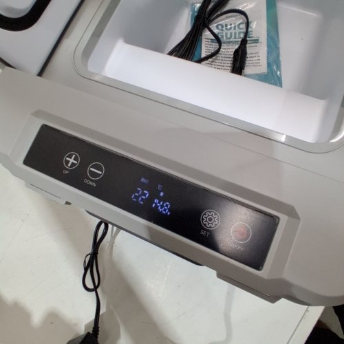 EUHOMY CAR REFRIGERATOR COMPRESSOR ELECTRIC COOLER WITH APP CONTROL - 12V - 10L - BLACK/GREY (MODEL: CF020-10GR-CAEH) image 2