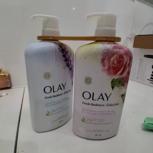 2PC OLAY FRESH RADIANCE BODY WASH WITH B3 BOTANICAL COMPLEX - 887ML EACH - ROSE WATER & SWEET NECTAR / BIRCH WATER & LAVENDER image 2