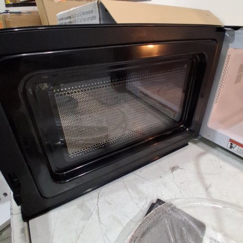 CHEFMAN COUNTERTOP MICROWAVE OVEN - 0.7CU.FT - BLACK (MODEL: RJ55-7-V2-CA) image 4