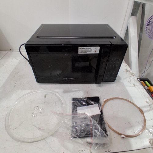 CHEFMAN COUNTERTOP MICROWAVE OVEN - 0.7CU.FT - BLACK (MODEL: RJ55-7-V2-CA) image 5