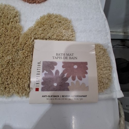 SAFDIE CARVED FLORAL NON-SLIP FLUFFY BATH MAT - 22" X 36" - NEUTRALS/BROWN (MODEL: 1990087) image 3