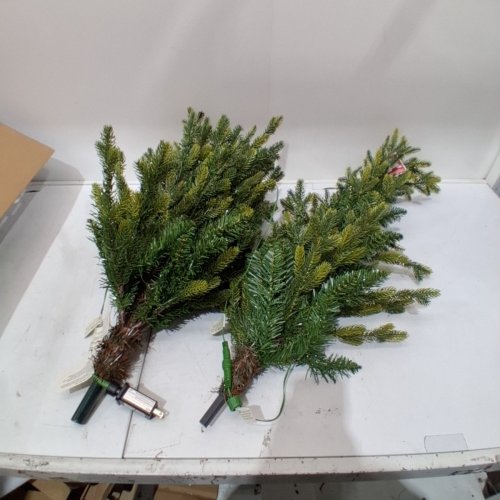 WONDERSHOP POTTED BALSAM FIR TREE PRE-LIT WITH LED WARM LIGHTS - 5FT (MODEL: 662014-101) image 3