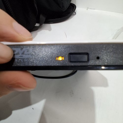 ULTRA-THIN EXTERNAL DVD WRITER OPTICAL DRIVE WITH USB - 8X SPEED - WHITE / BLACK image 2