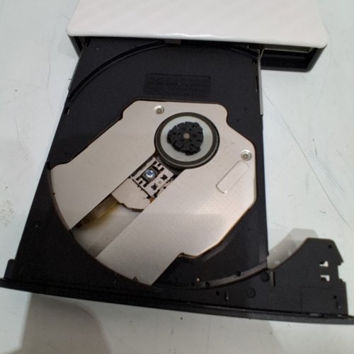 ULTRA-THIN EXTERNAL DVD WRITER OPTICAL DRIVE WITH USB - 8X SPEED - WHITE / BLACK image 4