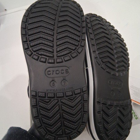 UNISEX CROCS BELLA CLOG - MEN:5 WOMEN:7 - BLACK/WHITE - (SRYLE:210062-11S) image 3