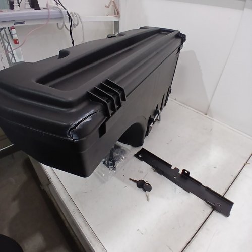 REALTRUCK LEFT DRIVER'S SIDE TRUCK BED SWINGCASE TOOLBOX FOR 2017-2026 FORD F250/F350 - BLACK (MODEL: SC205D) image 4