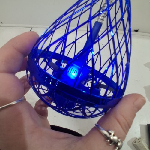 TESIMAI FLYING BALL LITE TOY - 6+ - BLUE image 2