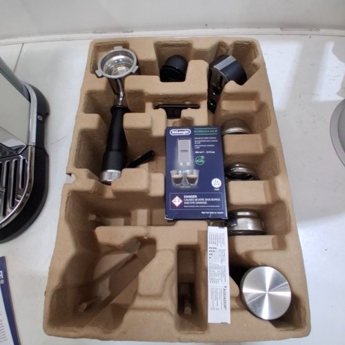 DE'LONGHI DEDICA MAESTRO PLUS ESPRESSO MACHINE WITH AUTOMATIC STEAM WAND - STAINLESS STEEL - (MODEL:EC900M) image 12