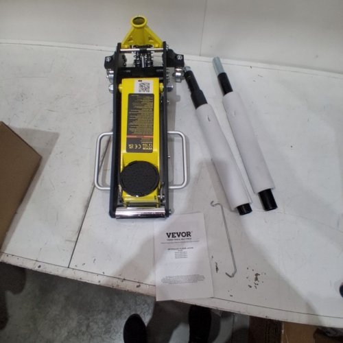 LOW-PROFILE HYDRAULIC FLOOR JACK WITH DUAL PISTONS - 1.5-TON CAPACITY - YELLOW/BLACK (MODEL: WD-B-01500-B00-0) image 2