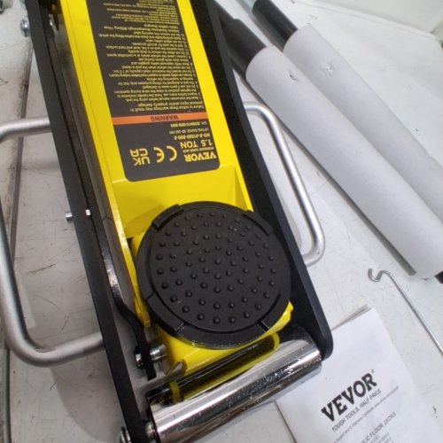 LOW-PROFILE HYDRAULIC FLOOR JACK WITH DUAL PISTONS - 1.5-TON CAPACITY - YELLOW/BLACK (MODEL: WD-B-01500-B00-0) image 3