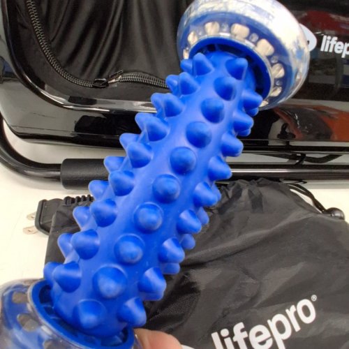 LIFEPRO SHIATSU KNEADING AND ROLLING MASSAGER WITH REMOTE - BLACK (MODEL: CA-LP-RLXTX-BLK) image 4
