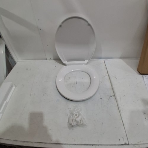 GARVEE SOFT CLOSE COMFORTABLE ERGONOMIC DESIGN TOILET SEAT - ROUND - 17'' - WHITE (MODEL: PHO_11GXF0S9) image 2