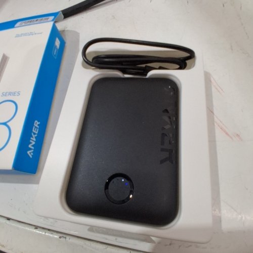 ANKER 321MAGGO POWER BANK WITH POWERCORE 5 K - 19+ HOURS - BLACK (MODEL: A1616011) image 7