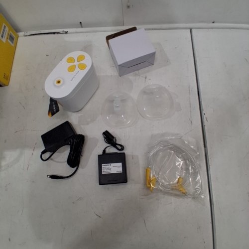 MEDELA PUMP MAXFLOW IN STYLE DOUBLE ELECTRIC BREAST PUMP - 21MM/24MM SHIELDS image 3