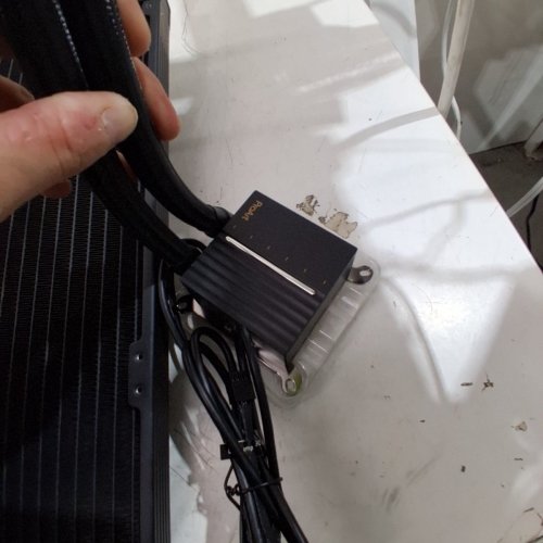 ASUS PROART AIO CPU LIQUID COOLER POWER FANS- 3000 RPM, 360MMM - BLACK (MODEL: PROART LC 360) image 7