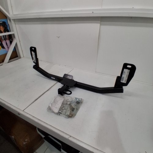REESE TOWPOWER CLASS I INSTA-HITCH - 1/4" SQUARE- 2000LBS - BLACK - (MODEL: 77292) image 2