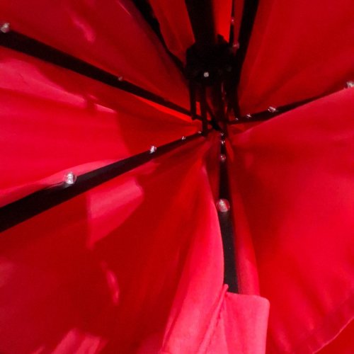 YAHEETECH SOLAR POWERED PATIO UMBRELLA WITH UV PROTECTION, PUSH BUTTON TILT, CRANK LIFT AND LED LIGHTS - 9FT - RED (MODEL: 611246 TAN) image 3