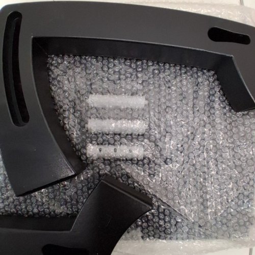 ERGONOMIC ADJUSTABLE HEIGHT FOOT REST WITH GRIP & ROLLER PIECE - BLACK image 3
