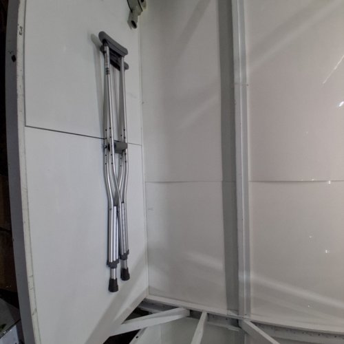 MEDLINE STANDARD ALUMINIUM CRUTCHES FOR ADULTS - SILVER- ( MODEL MDSV80535) image 2