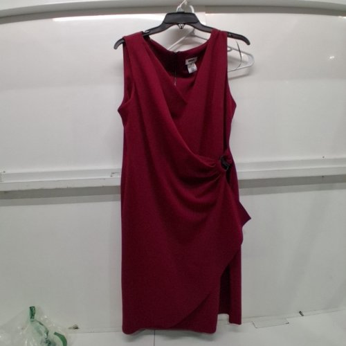 WOMEN'S DKNY LEEVELESS V-NECK RUCHED D BUCKLE WRAP DRESS - SIZE 12 - DARK RED - (STYLE: DD5ACH15) image 2