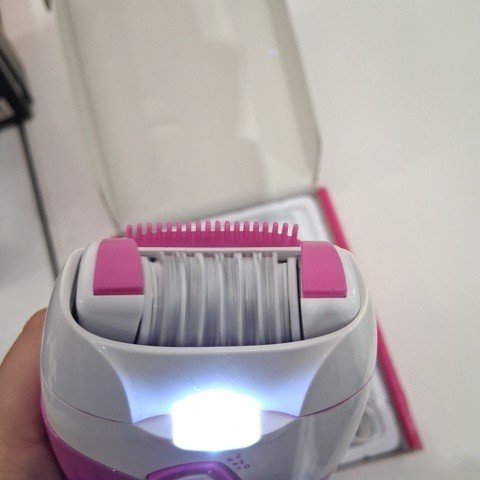 KEDA ELECTRIC EPILATOR - PINK AND WHITE (MODEL: KD-187A) image 2