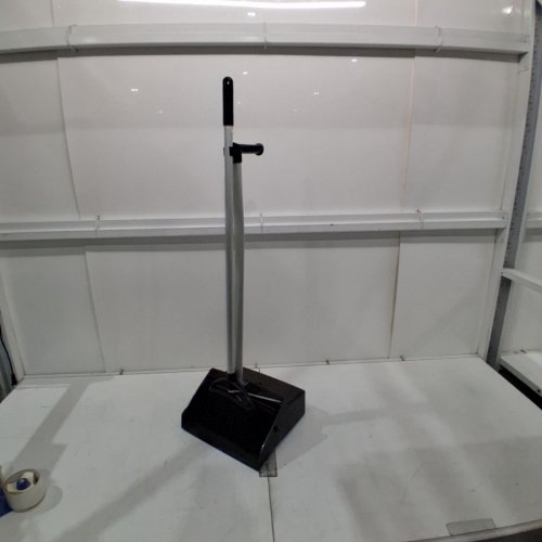 KODIAK LOBBY BROOM AND DUST PAN - BLACK image 2