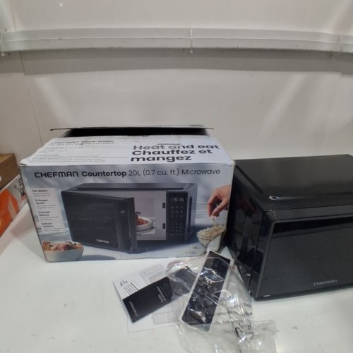 CHEFMAN COUNTERTOP MICROWAVE OVEN - 0.7 CU. FT - BLACK (MODEL: RJ55-7-V2-CA) image 6