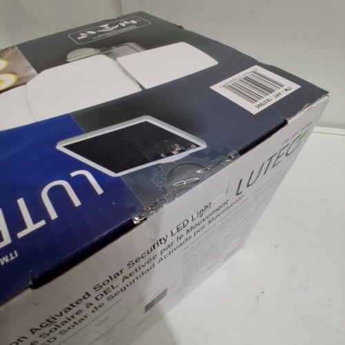 LUTEC MOTION ACTIVATED SOLAR SECURITY LED FLOOD LIGHT - 5000K - 3000LM - WHITE (MODEL: 1937995) image 3