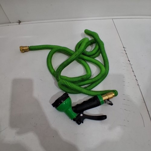 JOEY'S GARDEN GARDEN HOSE WITH SPRAY NOZZLE - 25FT - GREEN (ITEM: JG25) image 2