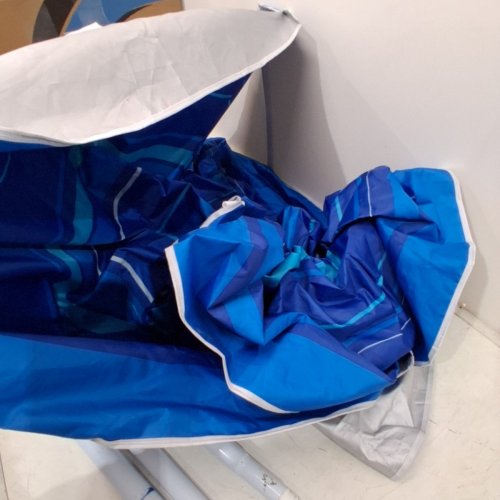 OUTDOORMASTER BEACH UMBRELLA WITH CARRY BAG, SAND BAG AND CUP HOLDER - 6.5FT - BLUE STRIPED image 3
