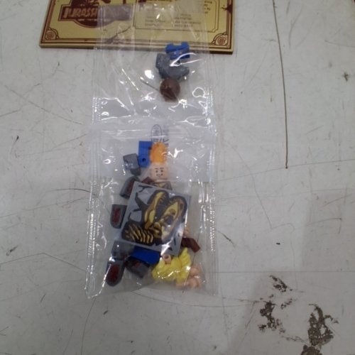 3145PC JURASSIC PARK LEGO DINOSAUR FOSSILS TYRANNOSAURUS REX SET (MODEL: 76968) image 3