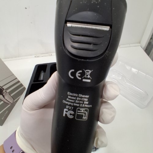 WELIRY CORDLESS ELECTRIC RAZOR WITH CHARGING STAND - WET AND DRY - BLACK/SILVER (MODEL: BY-1760) image 3