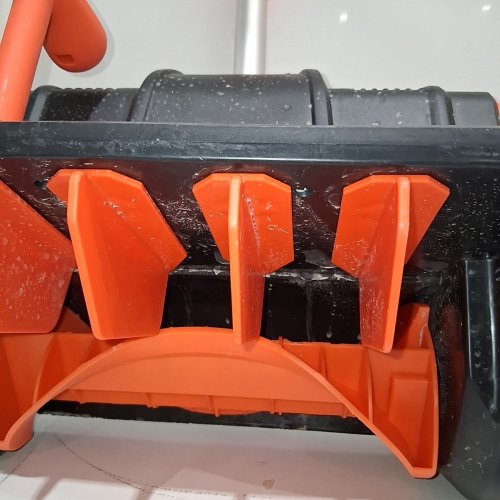 VOLTASK CORDLESS ELECTRIC SNOW SHOVEL WITH 1 BATTERY AND CHARGER - 13" / 24V - BLACK/ORANGE (MODEL: CSS001-130OR) image 5