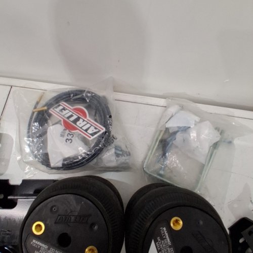 AIRLIFT LOAD LIFTER 5000 ULTIMATE AIR SUSPENSION KIT, BLACK (MODEL:88385) image 3