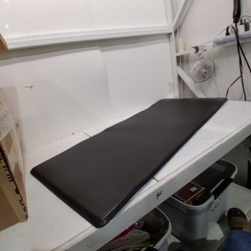 THICK ANTI-FATIGUE COMFORT MAT - 20" X 47" - BLACK image 2