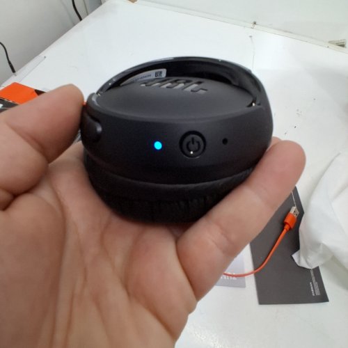 JBL BLUETOOTH WIRELESS HEADPHONES - BLACK (MODEL: TUNE 520BT) image 2