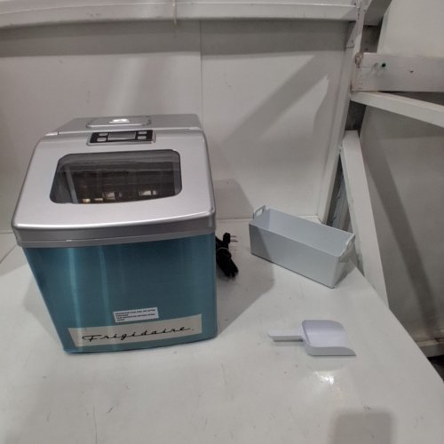 FRIGIDAIRE XL DIGITAL ICE MAKER - MAKES 40LBS/DAY - STAINLESS STEEL (MODEL: EFIC452-SS-CU) image 3