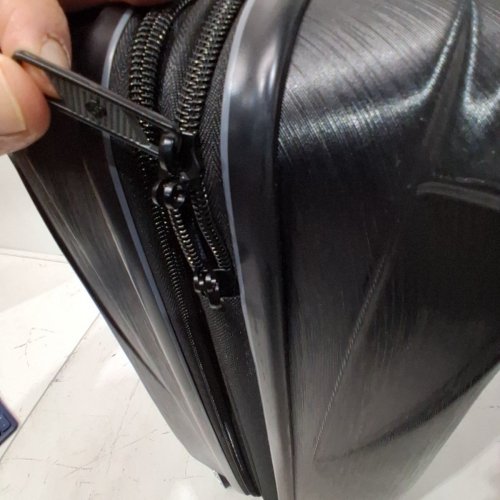 SAMSONITE SUITCASE - 20" - BLACK image 7