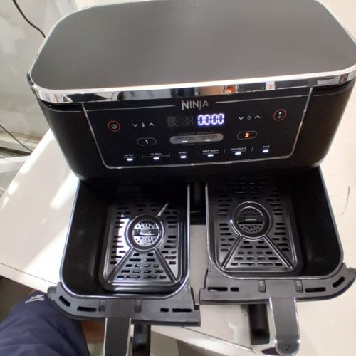 NINJA FOODI 6-IN-1 DUALZONE XL AIR FRYER WITH 2 INDEPENDENT BASKETS - 10QT./XL - BLACK (MODEL: DZ302C) image 4