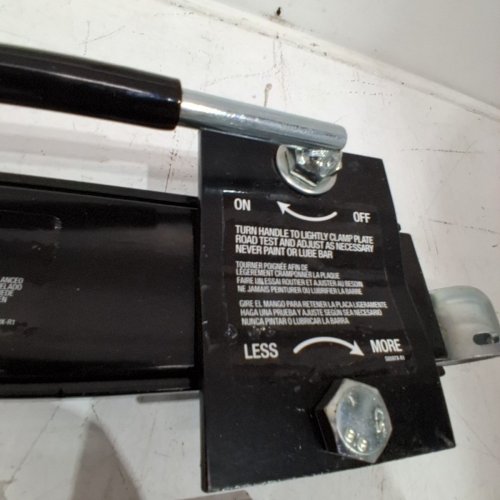 CURT TRAILER ANTI-SWAY BAR CONTROL KIT - BLACK (MODEL: 17200) image 3