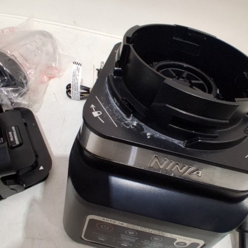 NINJA PROFESSIONAL PLUS AUTO IQ BLENDER DUO WITH 72OZ PITCHER & 24OZ CONTAINERS - 1400W - BLACK (MODEL: BN751C) image 4