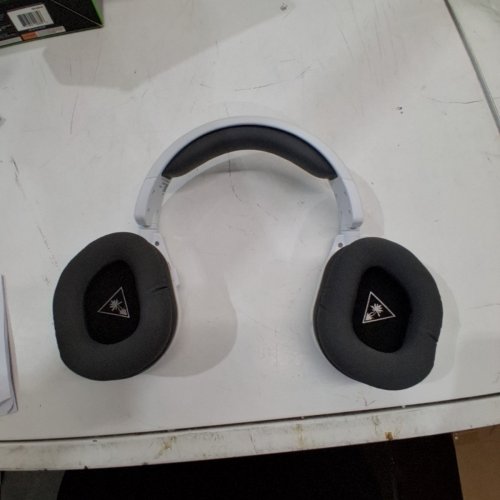 TURTLE BEACH EARFORCE STEALTH 600 GEN 2 USB WIRELESS GAMING HEADSET FOR XBOX ONE AND XBOX SERIES X - WHITE (MODEL: STEALTH600X-USB-RX) image 3