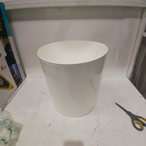ROOT & VESSEL PLANT POT - 14" - WHITE image 3